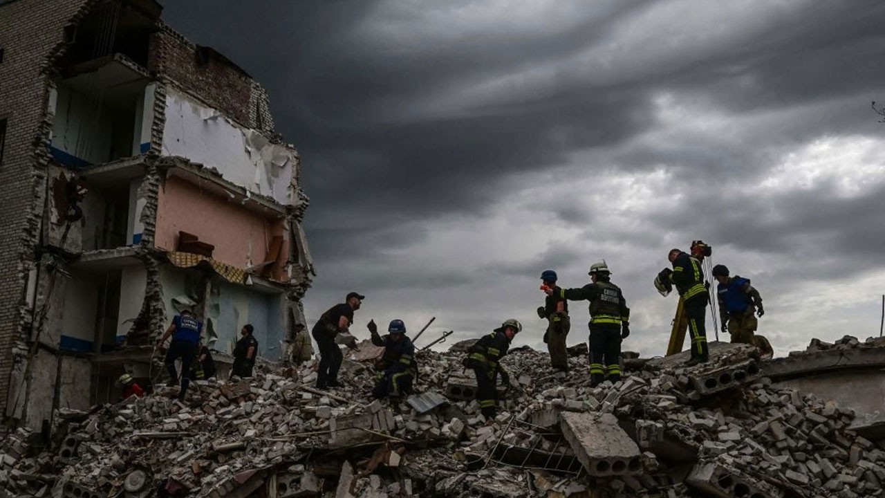 Buça’nın 4. yılında Zelenskiy dünyaya seslendi: Rusya’ya daha fazla baskı şart