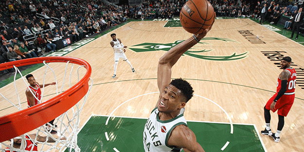 Bucks NBA'de üst üste 7. maçını kazandı
