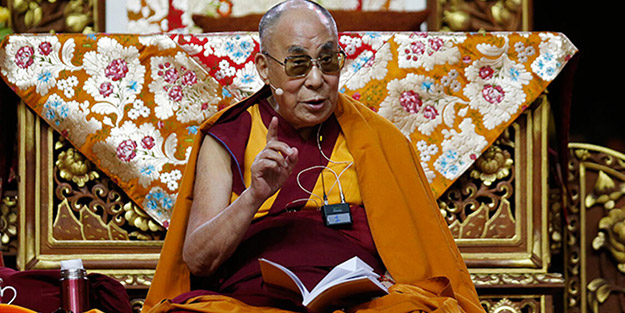 Budist Lider Dalai Lama CHP’lilere özendi! ‘Şaka yaptım’
