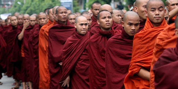 Budistler, Müslümanları tehdit etti