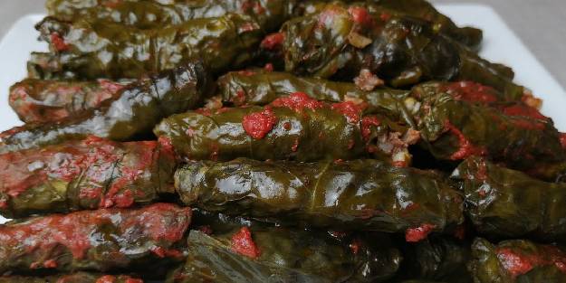 'Bugün ne pişirsem' diyenlere -Bulgurlu pazı sarması