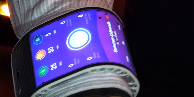 Bugün tanıtıldı... Akıllı telefonlar rafa kalkacak...