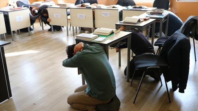 Bugün ülke genelinde saat 18.57'de deprem tatbikatı yapılacak