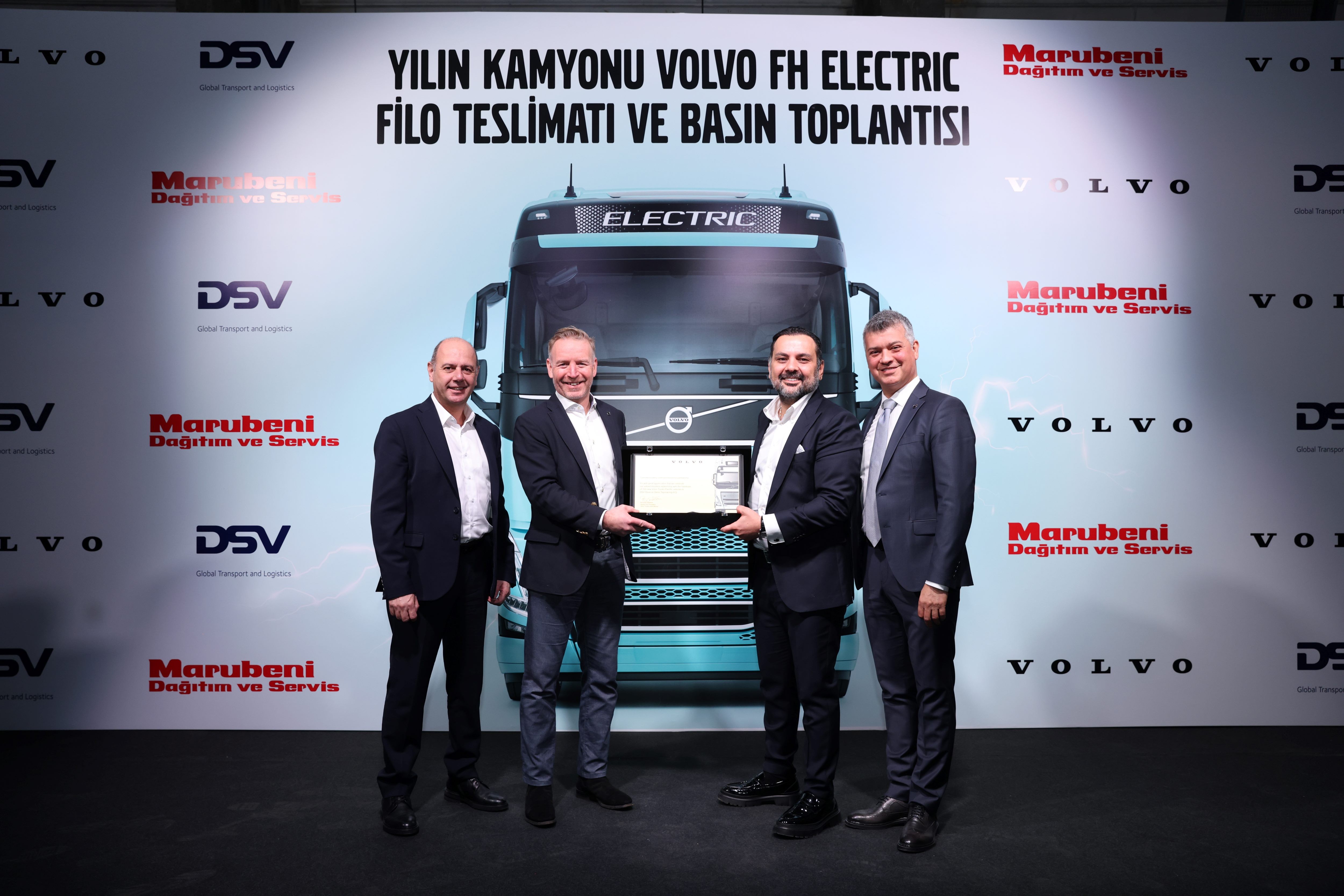 Bugüne kadarki en büyük elektrikli kamyon filo teslimatı!