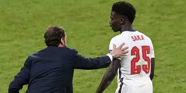 Bukayo Saka, ırkçı saldırılara cevap verdi!