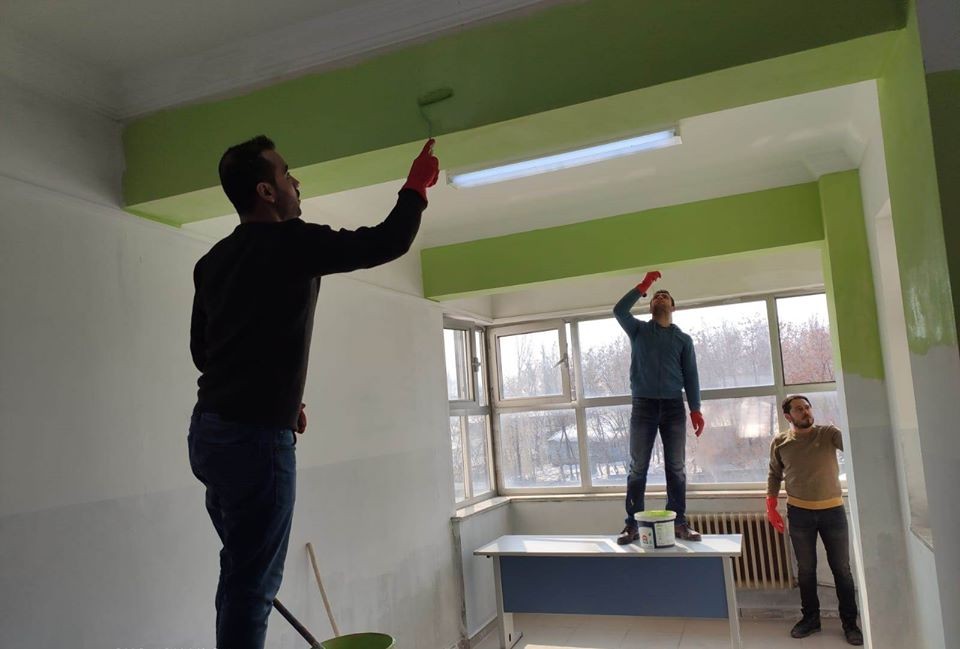 Bulanık Anadolu Lisesi öğretmenlerinde örnek davranış 