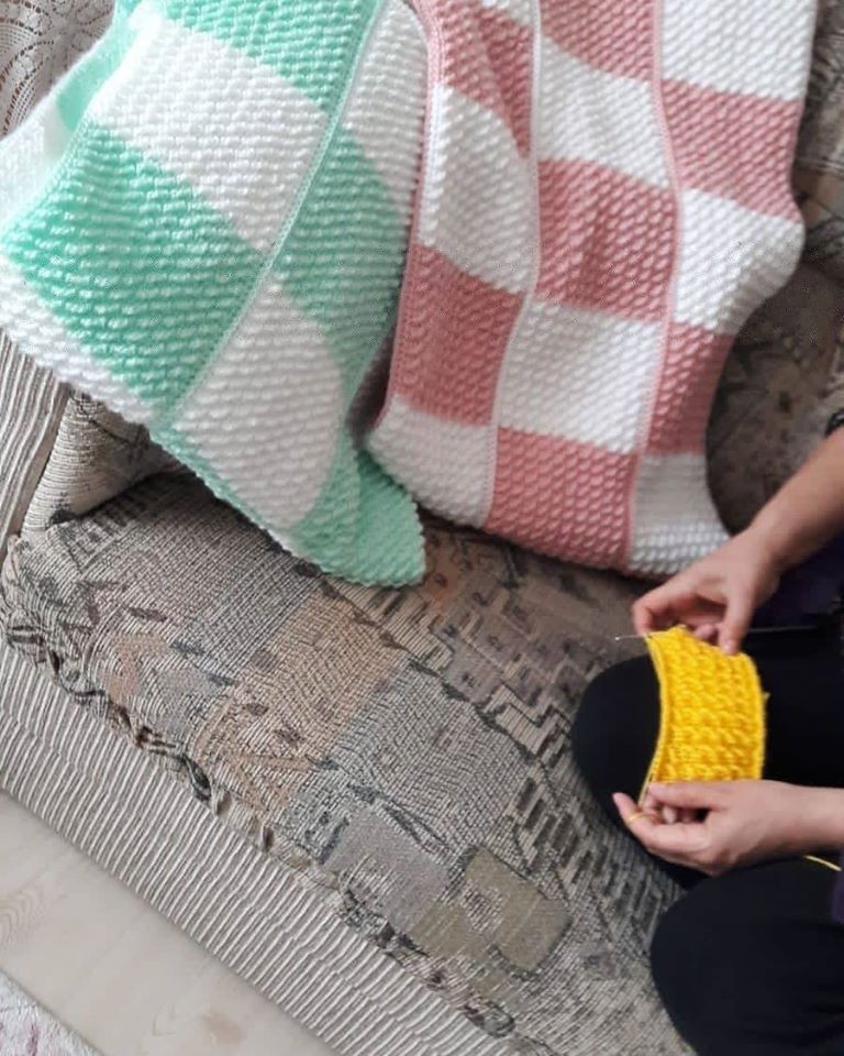 Bulanıklı kadınlar evlerinde çalışıyor 