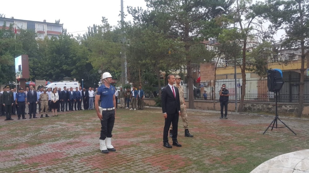 Bulanık’ta 30 Ağustos Zafer bayramı kutlandı 