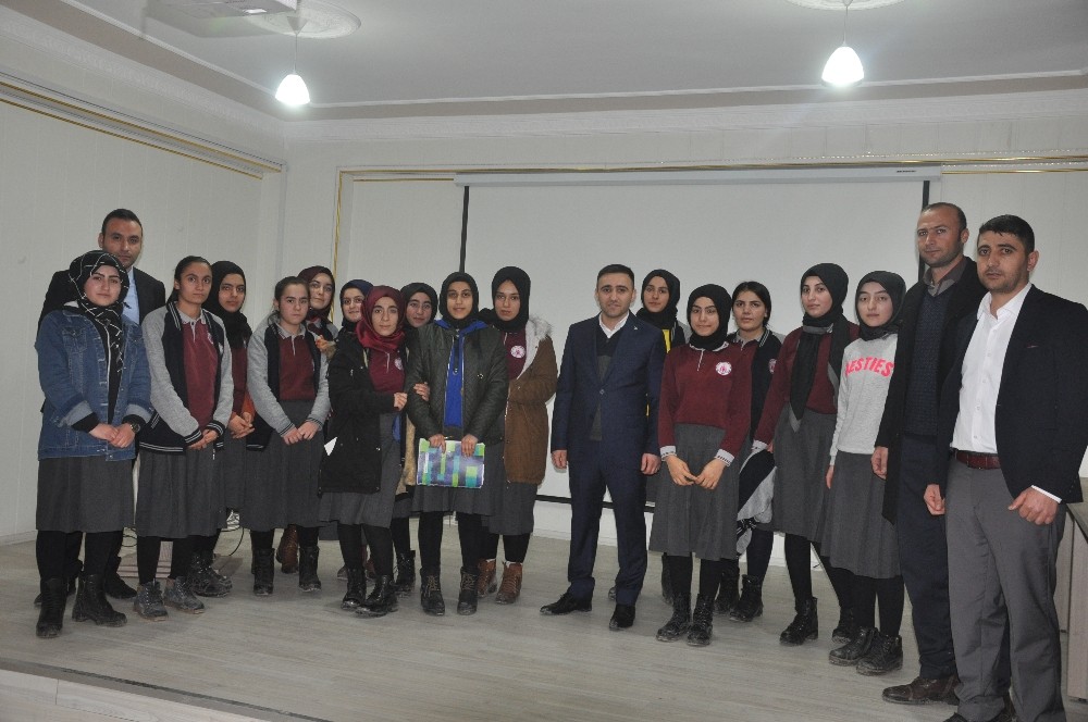 Bulanık’ta ‘Erken Yaşta Evlilik ve Madde Bağımlılığıyla Mücadele’ semineri 