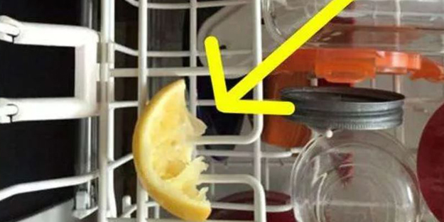 Bulaşık makinesinin içine limon koyarsanız ne olur? Mükemmel sonuç