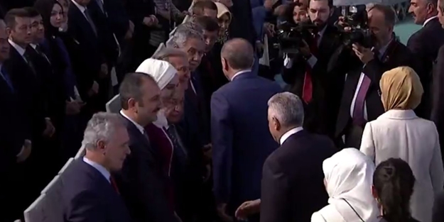 Bülent Arınç da AK Parti kongresine katıldı