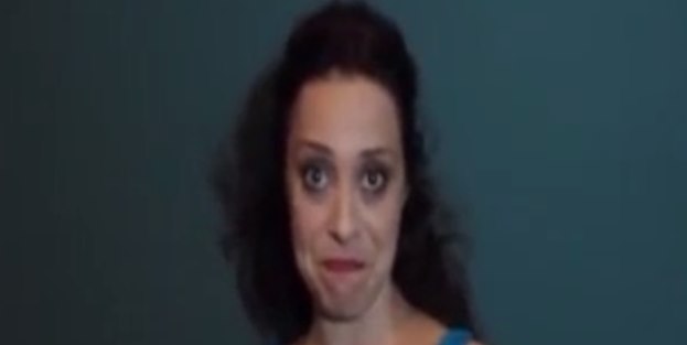 Ateist oyuncudan Bülent Arınç'a ahlaksız hareket!