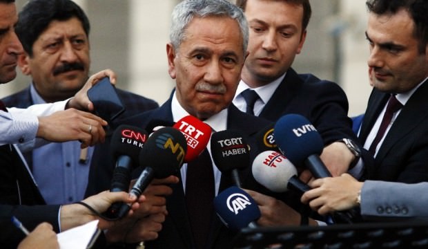 Bülent Arınç'tan Abdullah Gül'e gönderme: Mümkün değil!