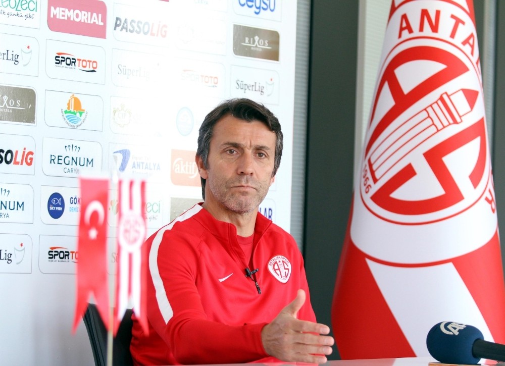 Bülent Korkmaz: 