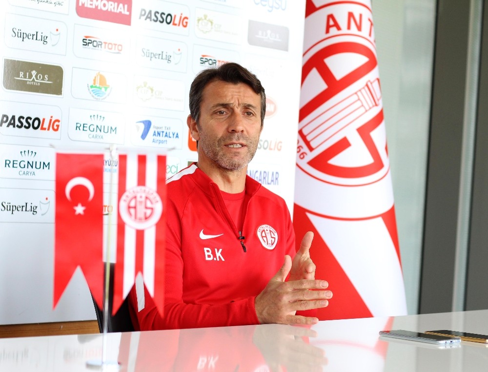 Bülent Korkmaz: 