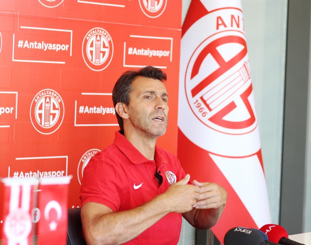 Bülent Korkmaz: 