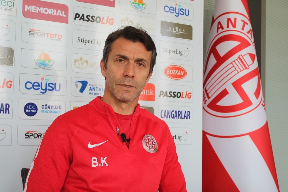 Bülent Korkmaz: 
