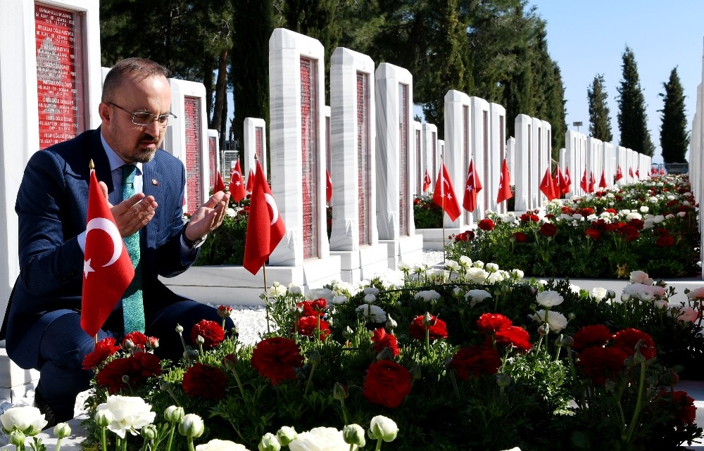 Bülent Turan’dan 30 Ağustos mesajı 