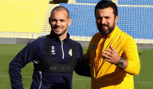 Bülent Uygun'dan sürpriz Sneijder ve G.Saray sözleri!