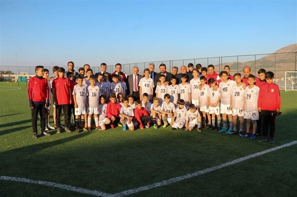 Bülent Uygun’dan Yerköspor Futbol Akademisi’ne övgü 