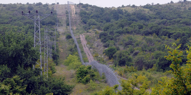 Bulgaristan'dan Türkiye'ye hava aracıyla uyuşturucu atıldı!