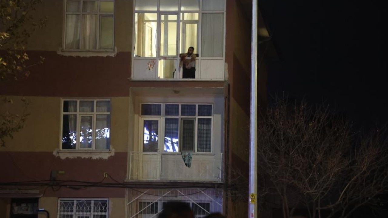 Bunalıma giren şahıs ortalığı yıktı