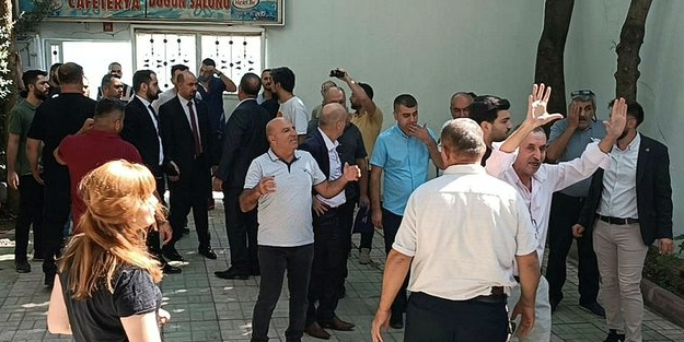 Bunlar bir de ülke yönetecekmiş! CHP kongresi yine karıştı