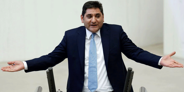 Bunlar mı adalet dağıtacak! Sarhoş Genel Başkan yardımcısı ‘kurultayda’ görevliye saldırdı…