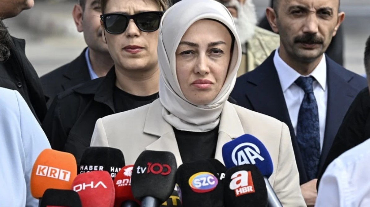 Bunlara da cevap versene! Ayşe Ateş'i perişan eden sözler