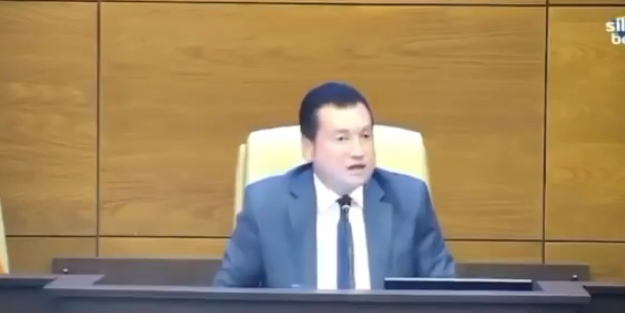Bunlara oy veren muhafazakârlar alın eseriniz! CHP’li başkandan skandal kadın plajı vaadi