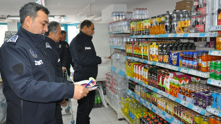 Bunların yatacak yeri yok! Marketlere denetime giden zabıta ekipleri gözlerine inanamadı