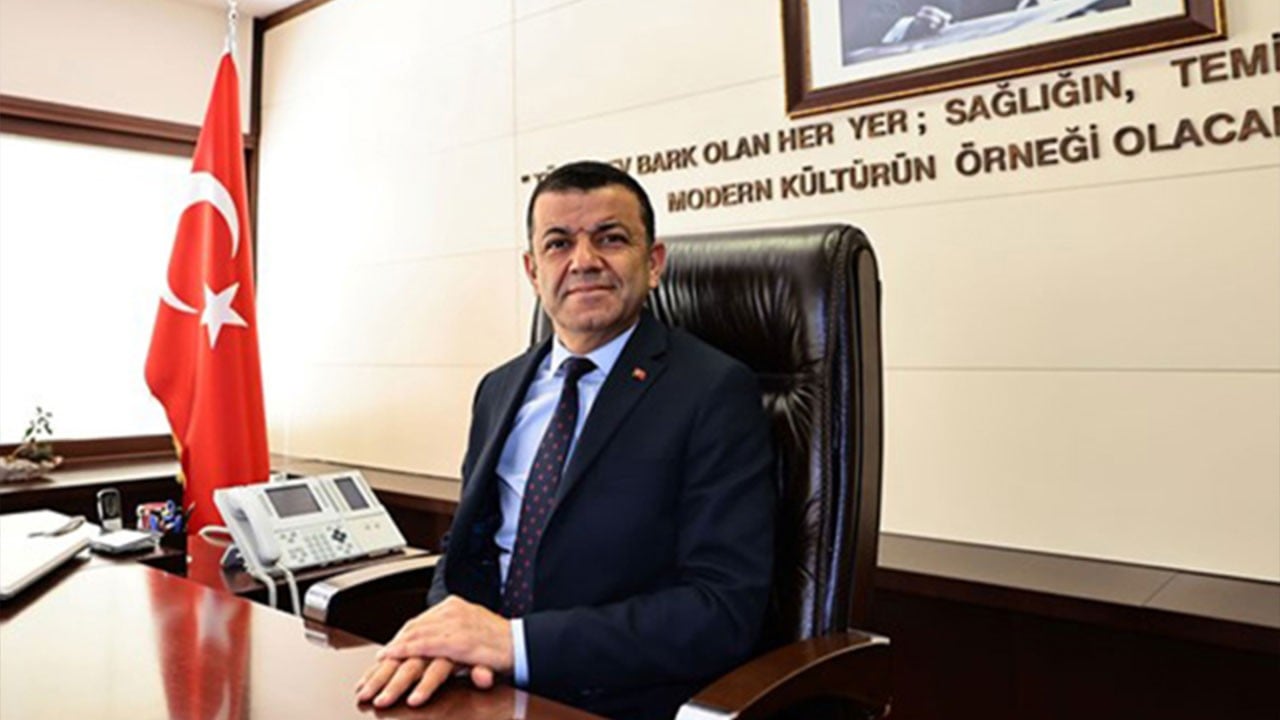 Bunu da yaptılar! "Sopayla dövseler CHP'yi bırakmam" demişti, 14 başkanla CHP'yi bırakıp kaçtılar