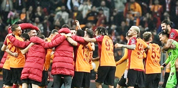 Bunu kimse beklemiyordu! Okan Buruk biletlerini kesti... Yok Artık dedirtti!