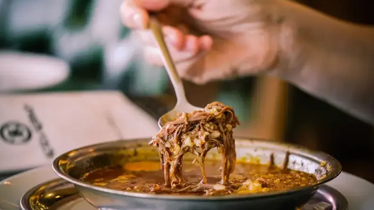  Bunu tüketen hastalık ne bilmiyor, öksürüğü anında kesiyor!