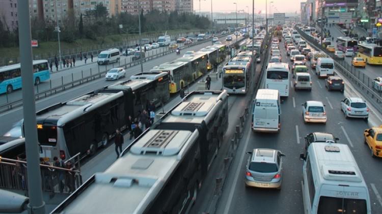 Bunu yapan metrobüse 2 katı fiyat öder