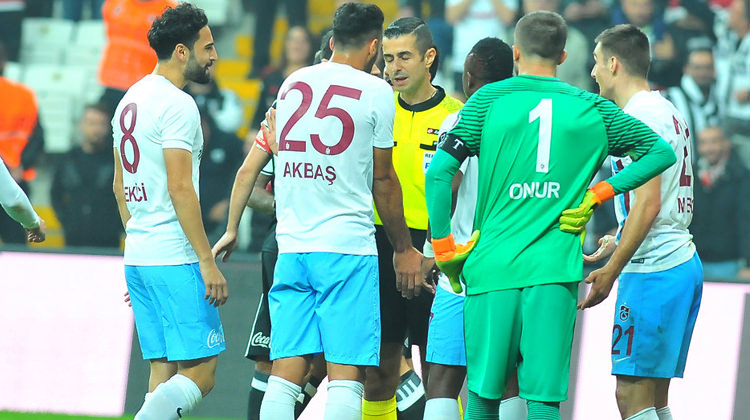 'Bunun adı hakem şikesi'