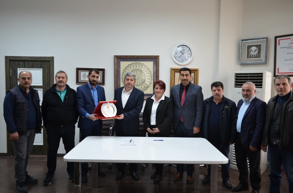 Bünyan Beediyesi Halıcılık Tur. A.Ş.’de imzalar atıldı 