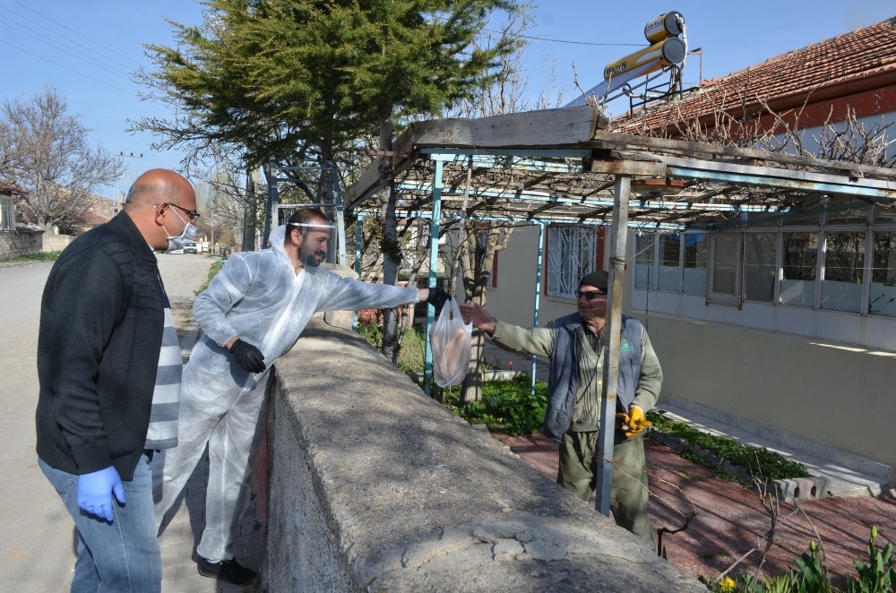 Bünyan Belediyesi mahallelere ekmek dağıtıyor 