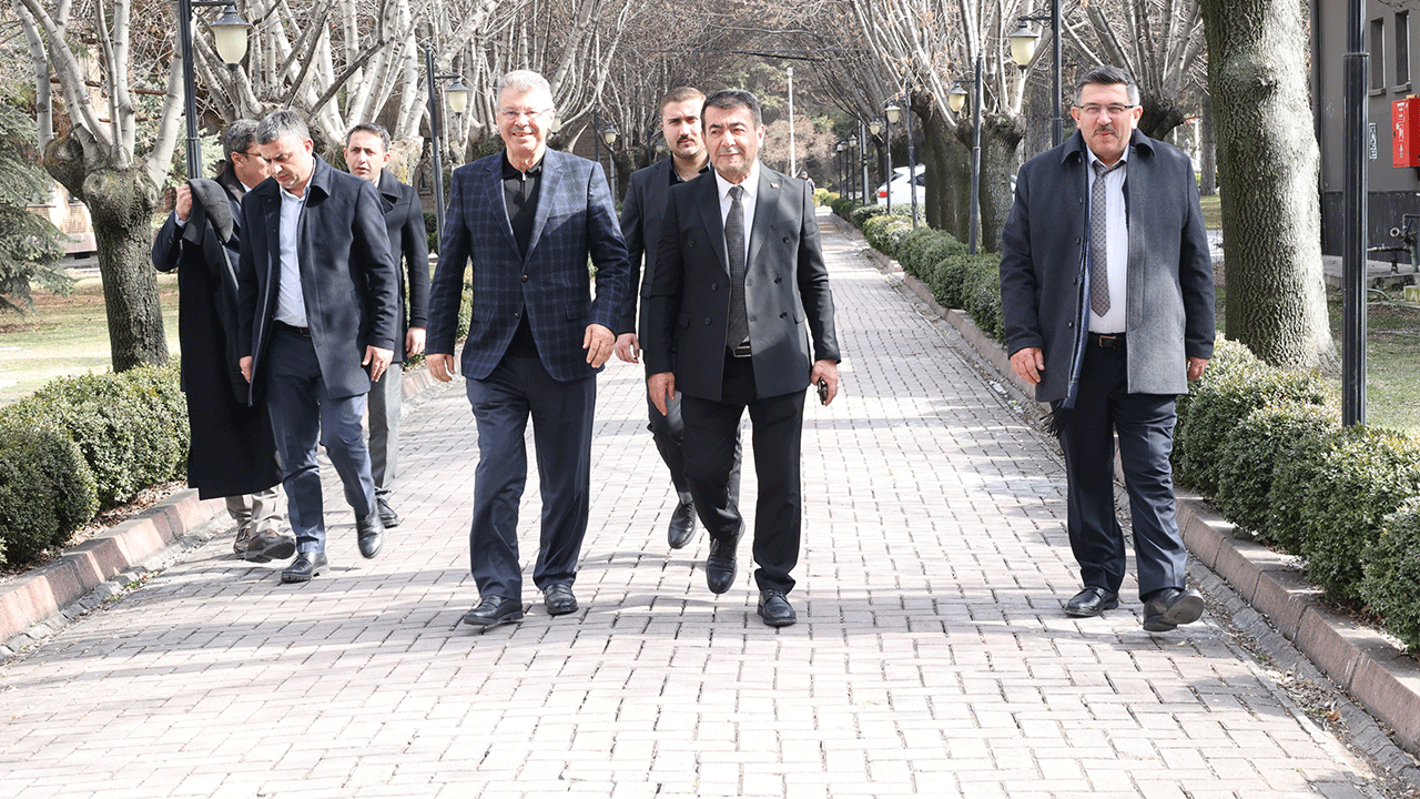 Bünyan’a yeni yatırım! Çuval fabrikasının yer teslimi yapıldı