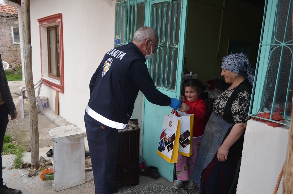 Bünyan’da çocuklara 23 Nisan hediyesi 