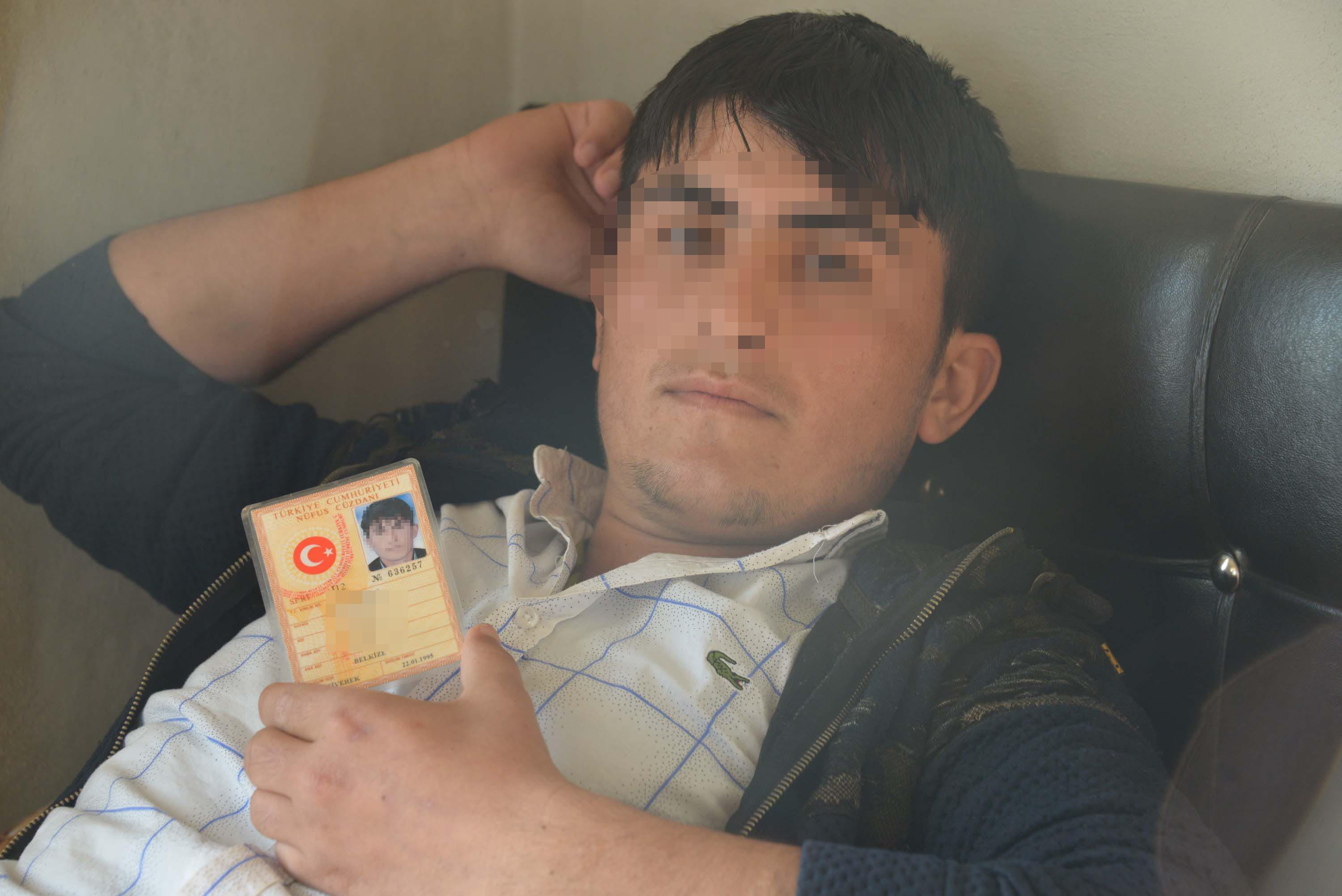 Buradaki erkekler kadın kimlikli!