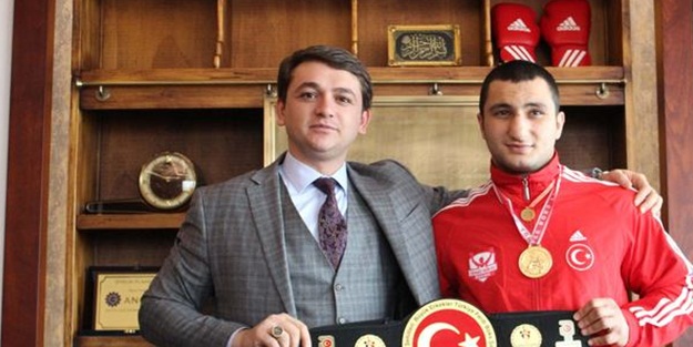 Burak Aksın finalde