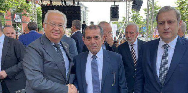 Burak Elmas ile Eşref Hamamcıoğlu arasında gerginlik iddiası: 'Kaşınma...'