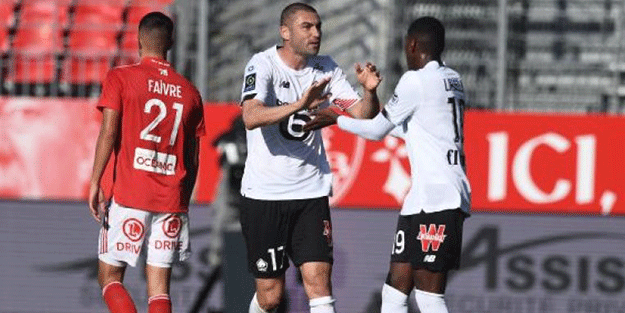 Burak Yılmaz 2 gol attı ama yetmedi