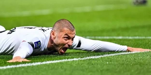 Burak Yılmaz dünya devine gidiyor!