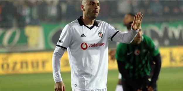 Burak Yılmaz taraftarlara tepki gösterdi