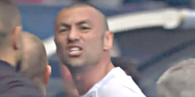 Burak Yılmaz'ı da çıldırttılar!