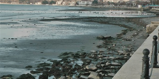 Burası İstanbul… Deniz suyu 40 metre çekildi