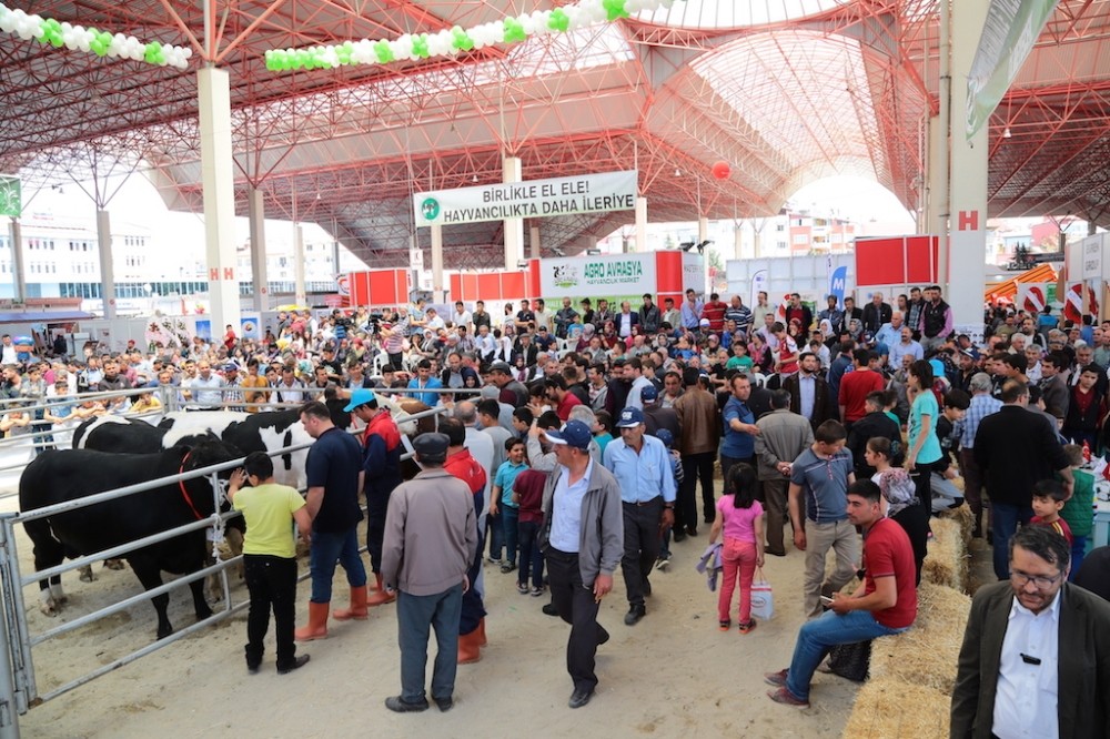 Burdur Fuarı’ndan üreticiye destek 