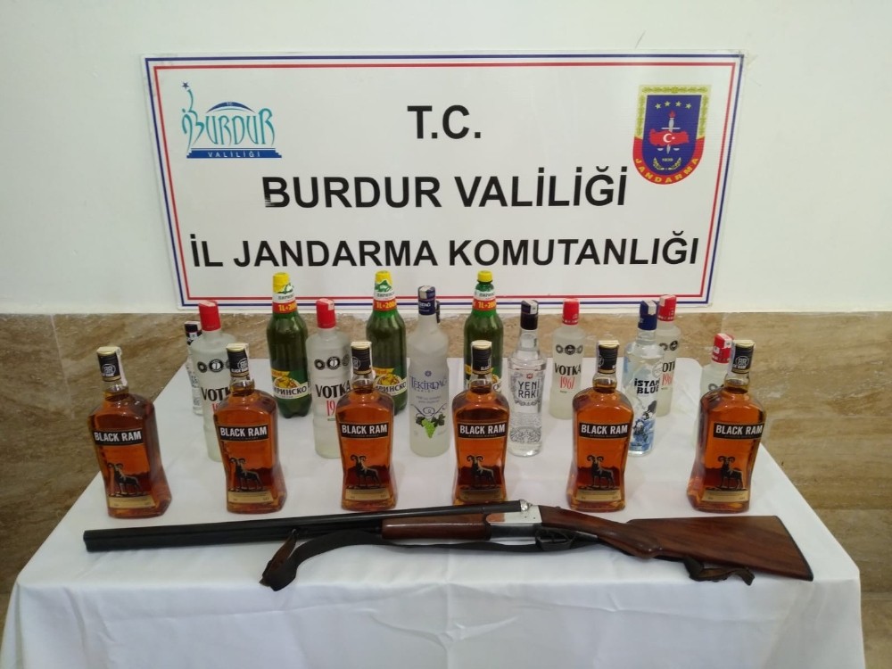 Burdur’da kaçak içki operasyonu 